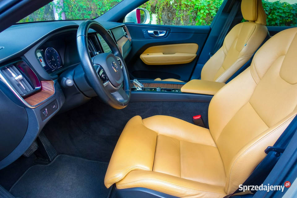 Volvo XC 60 R E Z E R W A C J A II 2017 mazowieckie