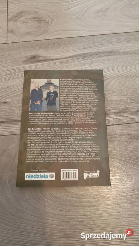 Młodzi świadkowie wiary Tom I miękka podkarpackie Rzeszów sprzedam
