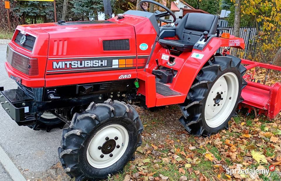 Ciągnik traktor ogrodniczy Mitsubishi