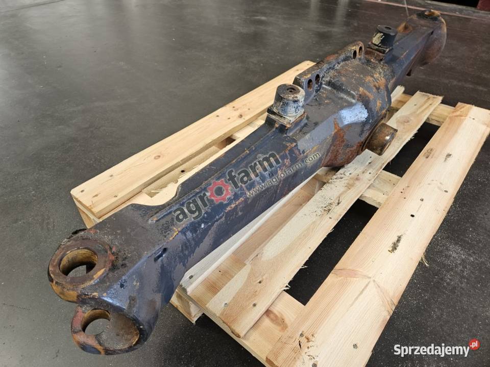 Obudowa mostu FWD Massey Ferguson 6180 6270 Układ kierowniczy i oś przednia dolnośląskie sprzedam