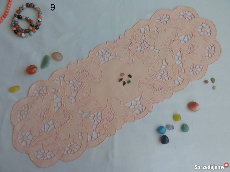 Serwetki kolorowe beżowe wyszywane haft Lublin