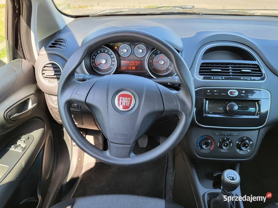 Fiat Punto 2015 12 69 Z Niemiec Rok produkcji 2015 Kwidzyn