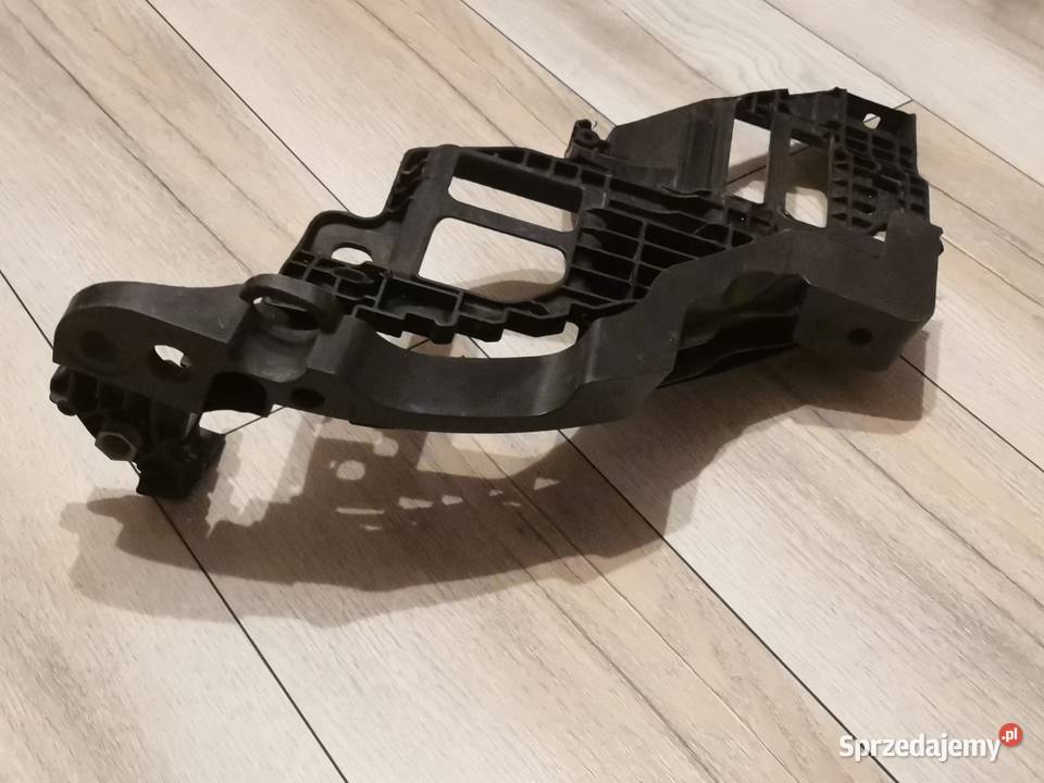 VW GOLF VI PRAWY ŚLIZG MOCOWANIE LAMPY PRZÓD osobowe Międzychód