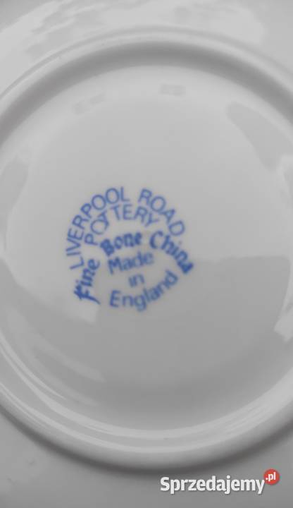 Unikatowa filiżanka ze spodkiem upamiętniająca Porcelana i szkło Pabianice