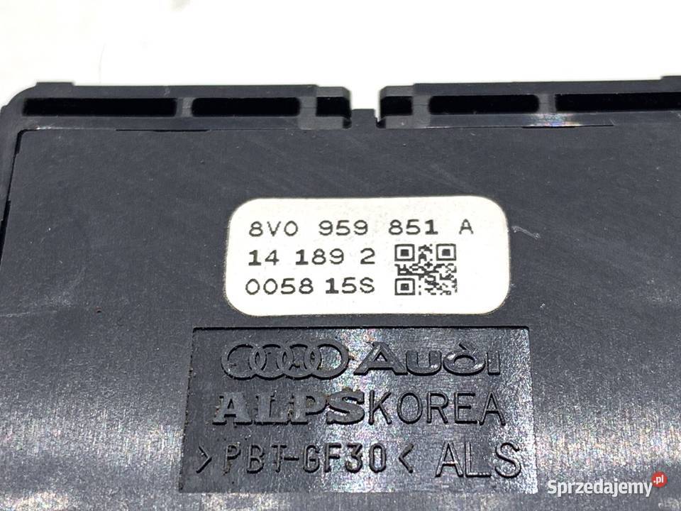 PRZEŁĄCZNIK SZYB AUDI A3 8V SedanLimuzyna