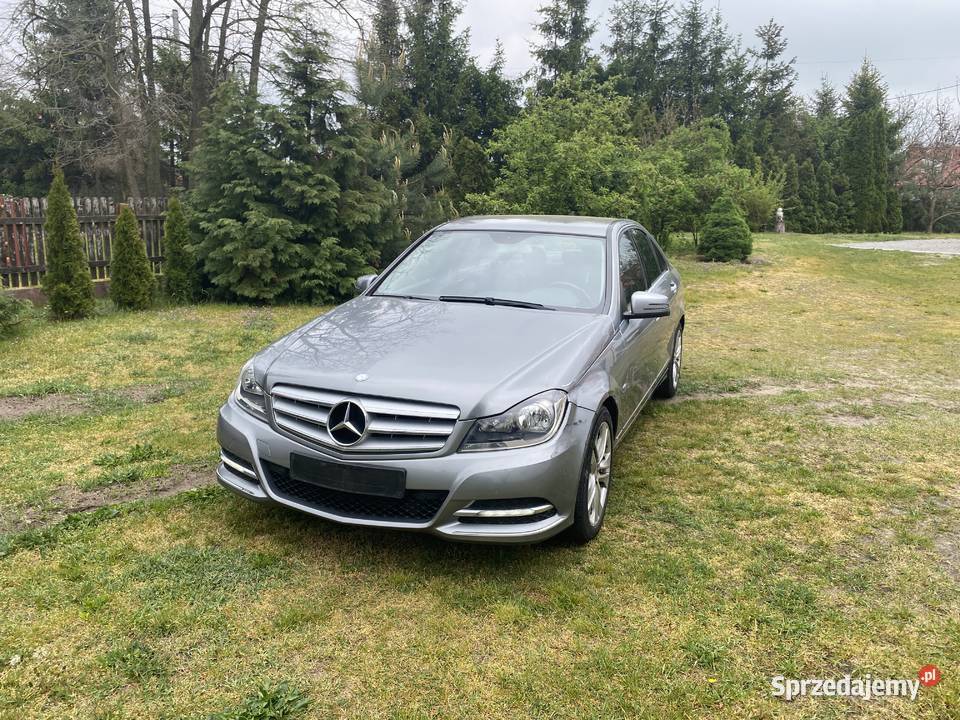 Mercedes W204 Lift C180 zadbany niski przebieg Huta Komorowska