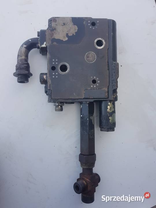 SEKCJA ZAWORU HYDRAULICZNEGO CASE MXM190 Kielce
