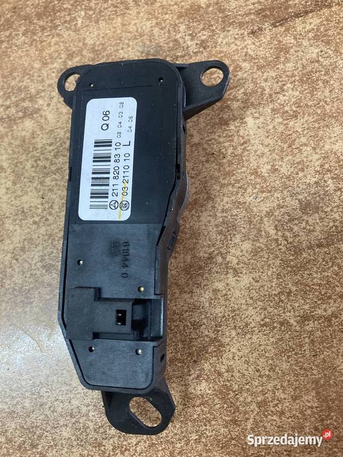 RZEŁĄCZNIK LUSTEREK MERCEDES W211 2118208310 Rakoniewice