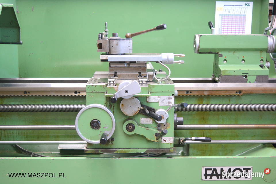 Tokarka uniwersalna TUM 35 D1 x 1000 FAMOT Głowno