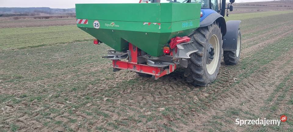 Rozsiewacz nawozu Agro Tom RNH XL 2016r 1228m lubelskie Adamów