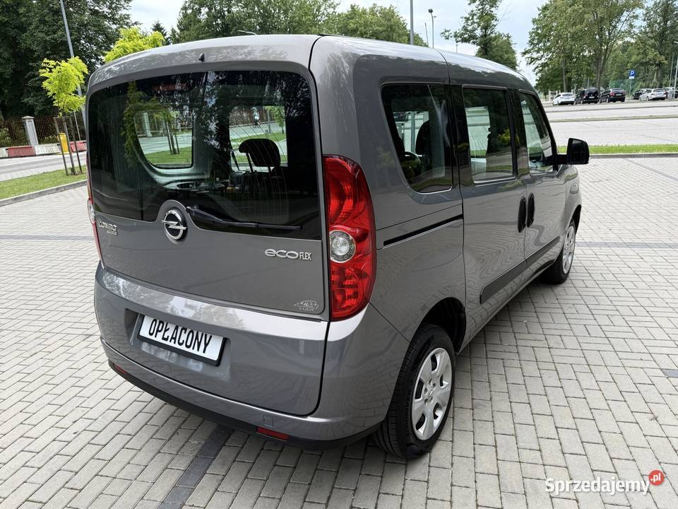 Opel Combo D 16 105 6 biegówTOUR5 manualna