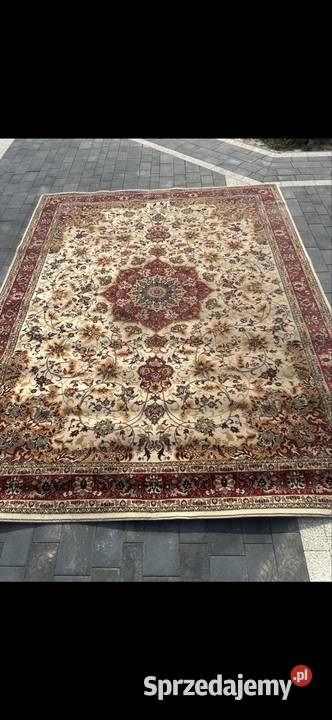 Sprzedam dywan 295 m na 395 m Ciechanki