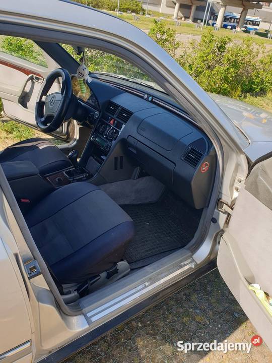 MercedesBenz C220 Elegance 95KM