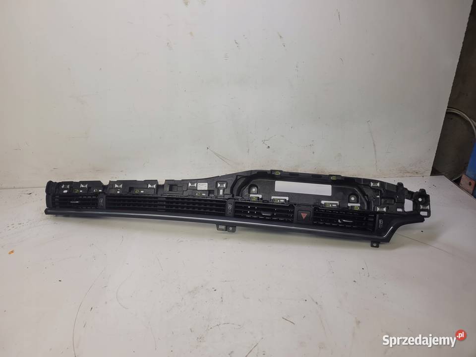 KRATKA NAWIEWU KONSOLI AUDI A4 B9 8W1820902D sprzedam