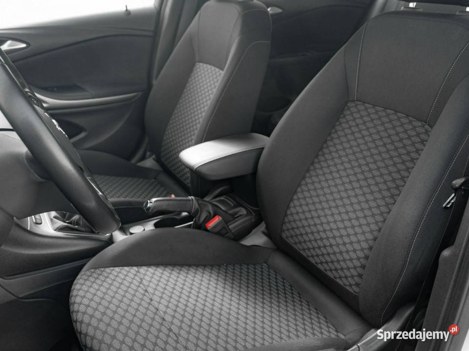 Opel Astra GD5A60612 T Edition 2 stref klima światła do jazdy dziennej Motoryzacja Pępowo