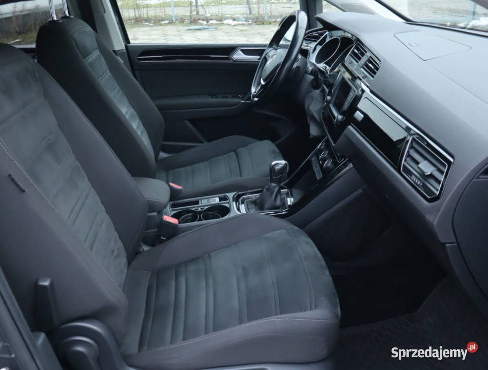 VW Touran 18 TSI łódzkie