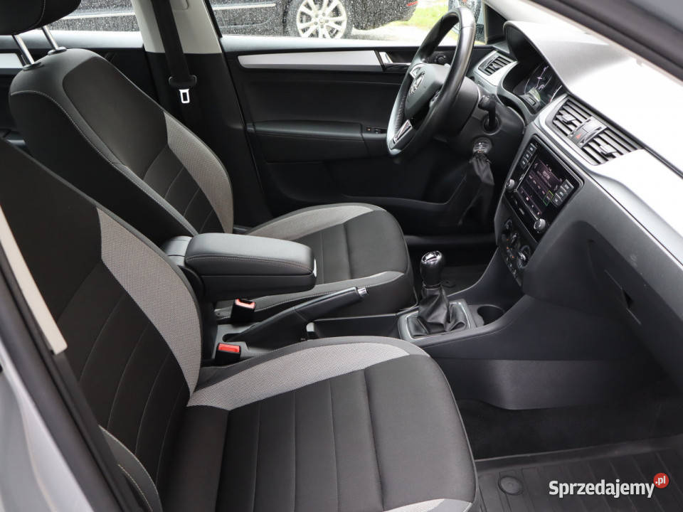 Skoda Rapid 10 TSI wielofunkcyjna kierownica