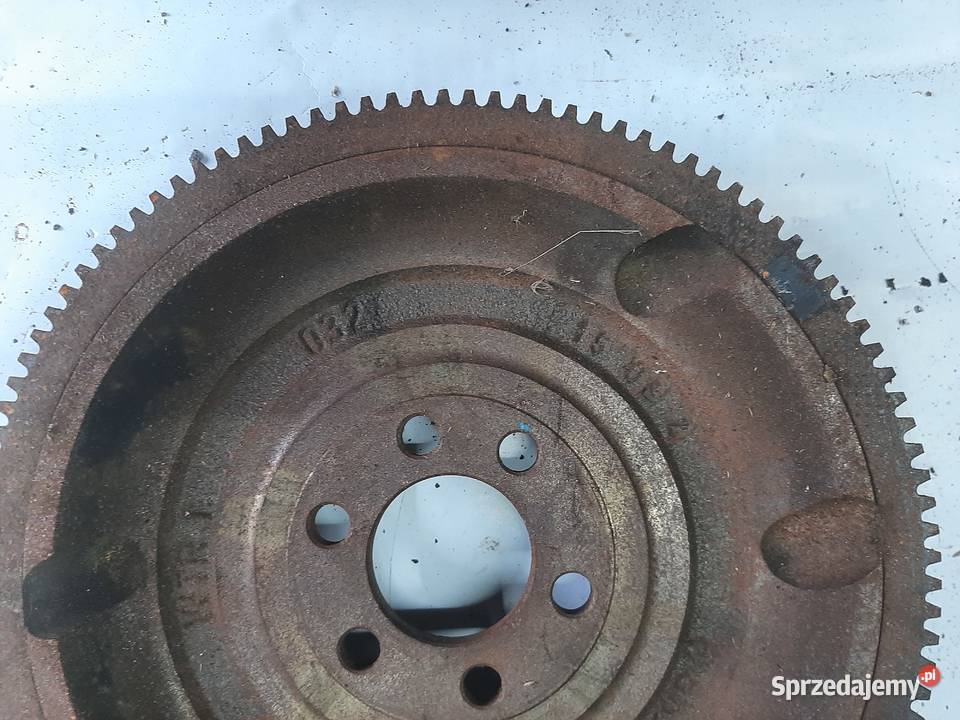 Golf III Polo 16 Koło zamachowe Ksawerów sprzedam