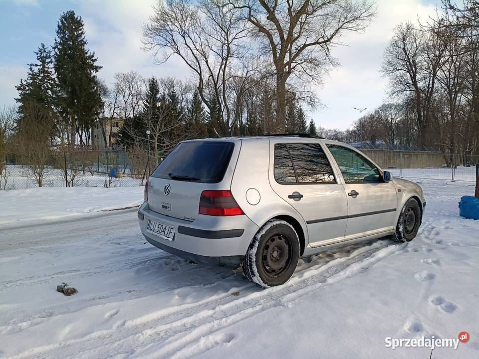 VW golf 16 8v LPG 4 el szyby el szyberdach Rok produkcji 1998 lubelskie sprzedam