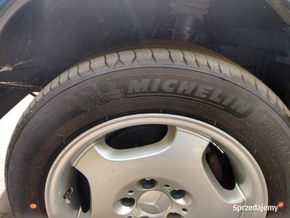 Sprzedam Mercedesa W124 manualna Katowice