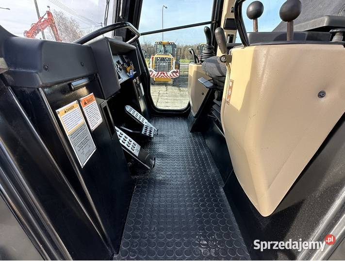 ŁADOWARKA GĄSIENICOWA MARKI CATERPILLAR 973C nie Tuliszków sprzedam