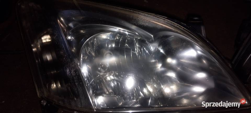 Lampa przednia toyota 1KM śląskie Częstochowa