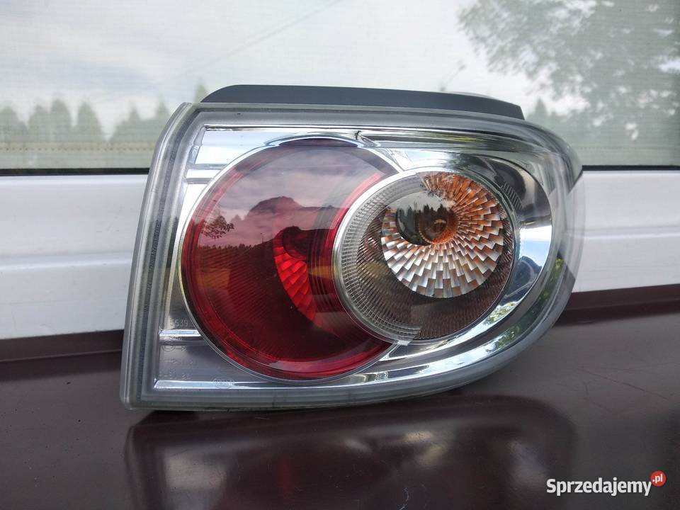 Mazda 2 DY LIFT FL lampa tył tylna prawa w