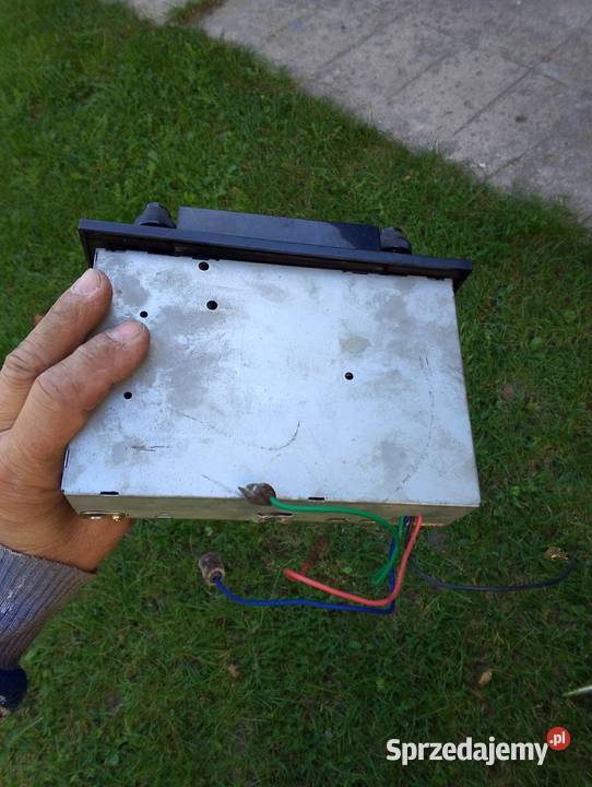 Radioodtwarzacz japoński unisef Sprzęt audio fabryczny Nadrybie Ukazowe sprzedam