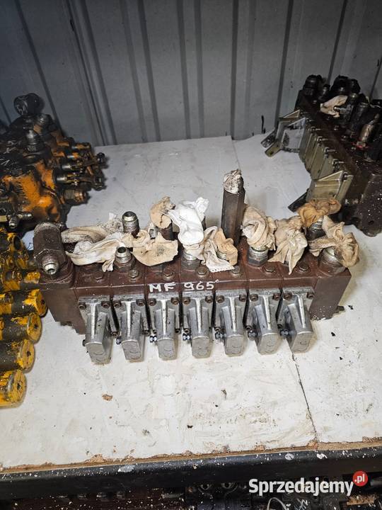 Rozdzielacz hydrauliczny Danfoss PVG 32 Case 595 Gdynia