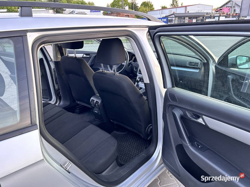 Sprzedam Passat B7 16TDi 2011 6biegowa skrzynia isofix łódzkie