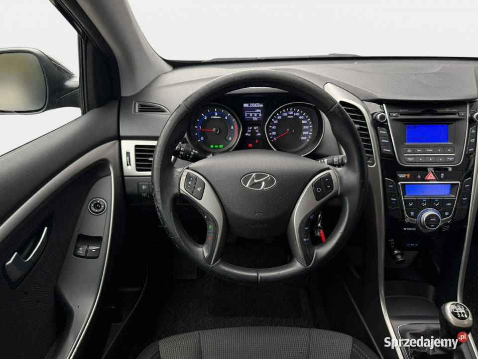 Hyundai i30 SW 14CRDI 90 M6 20122013 r lakier metallic Myślenice