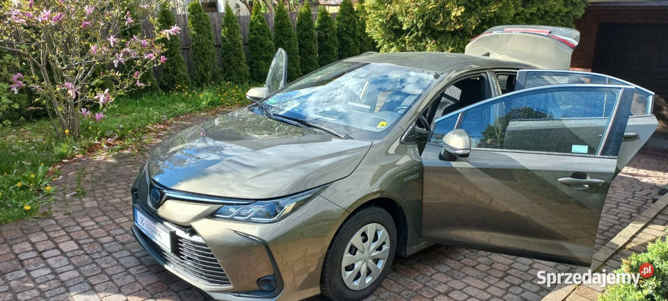 Toyota Corolla 487 netto ECVT 18 Hybryda Kamera Gdańsk