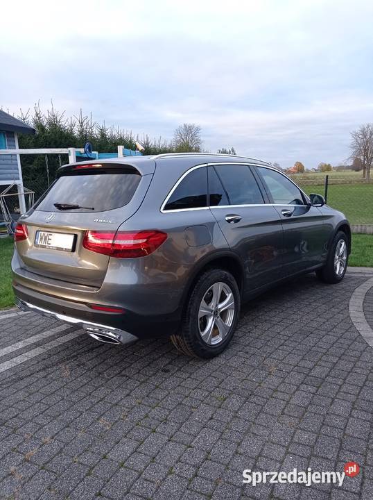 Sprzedam Mercedesa GLC300 4x4 20l benzyna 245 117000km Motoryzacja mazowieckie Międzyleś