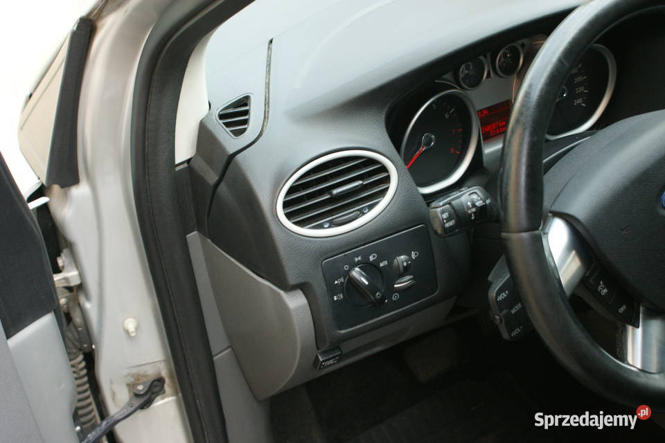 Ford Focus 20 Kombi LPG Rok produkcji 2009 Kozienice