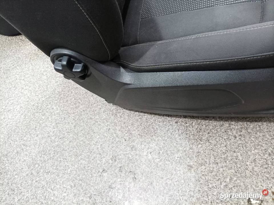 FOTELE GRZANE KANAPA BOCZKI 5D LIFT KOMPLET Ford