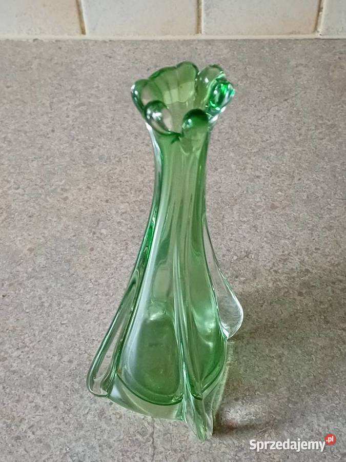 vintage zielony wazonik