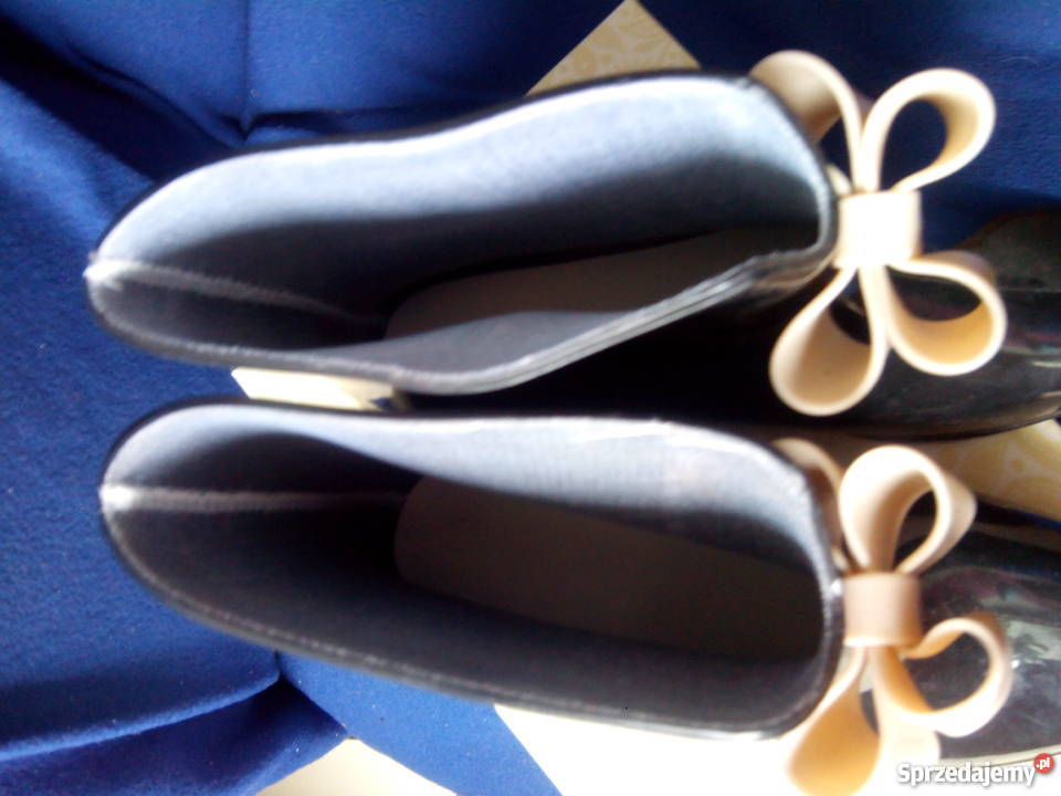 Modne śliczne kalosze z kokardka Wrocław sprzedam