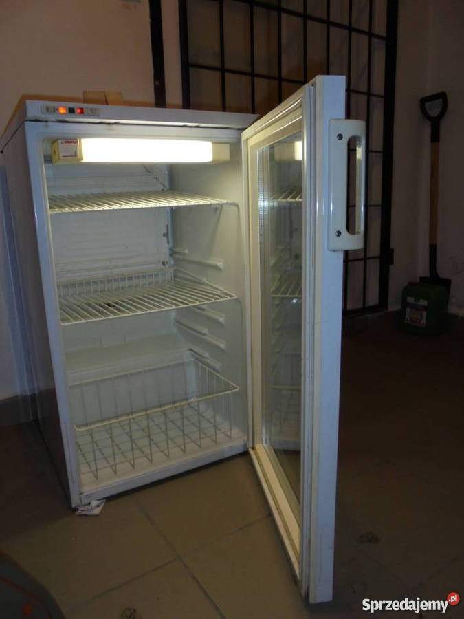 Lodówkęwitrynę chłodniczą Polar sprzedam Kraków