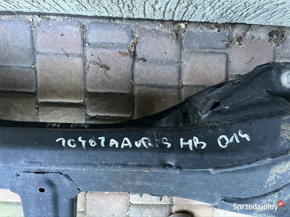 Belka tył Toyota Auris 2013