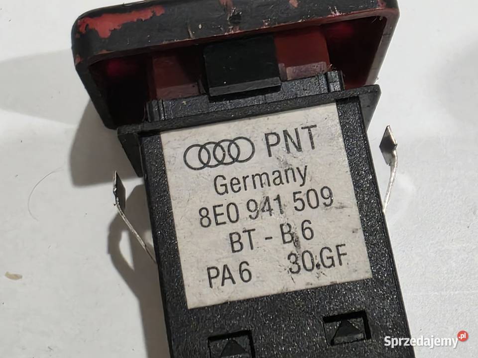Włącznik awaryjnych Audi a4b6 8E0941509 Iława