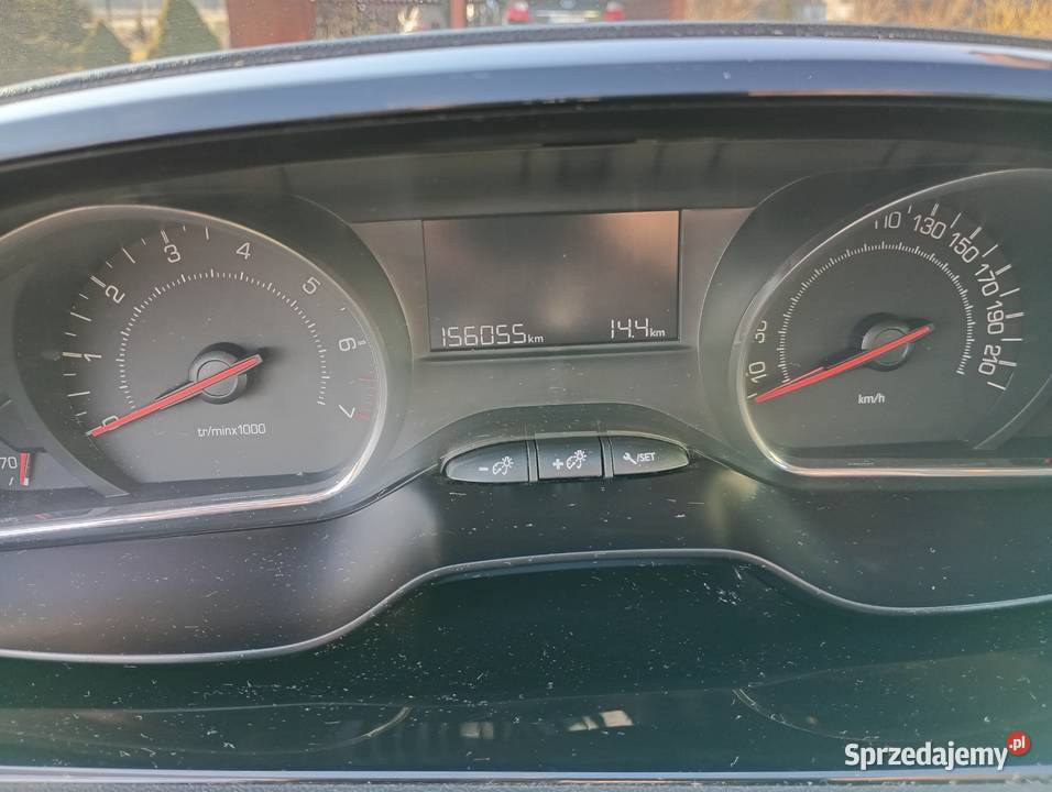 Peugeot 208 14 benzyna 95 1400cm3 Pułtusk