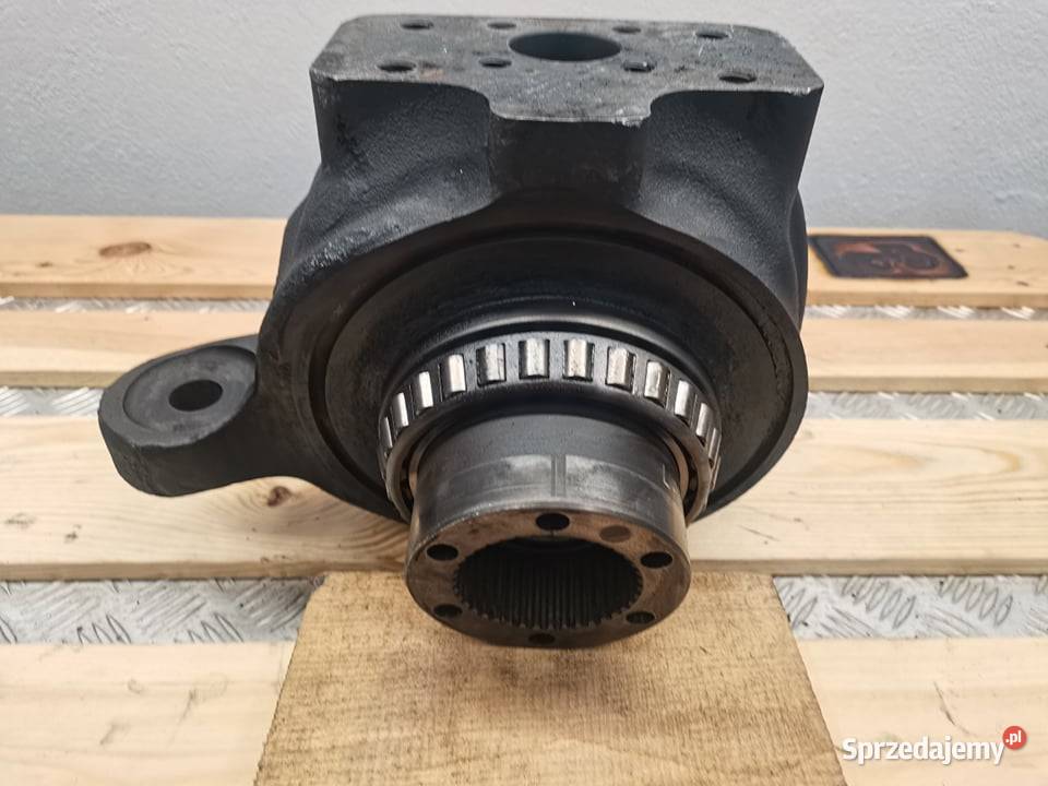 Lamborghini R6 Zwrotnica lewa Carraro Wilkowo sprzedam