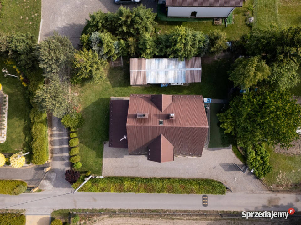 Komfortowy dom z ogrodem 8ar i garażem Sprzedaż Kosina