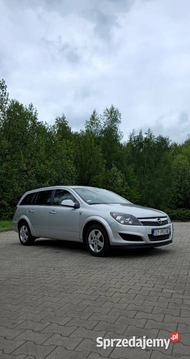 Opel Astra H III Kombi 2010 17 CDTI Przegląd manualna