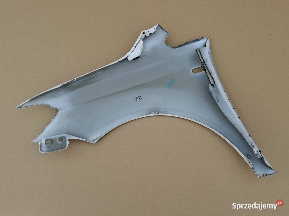 VW TOURAN LIFT 1015 BŁOTNIK PRAWY PRZÓD PRZEDNI Bieleń