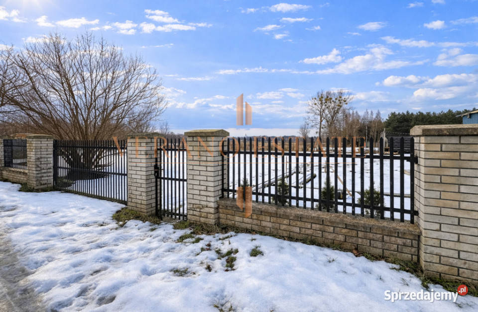 Radom Godów 952 m WZ Media w działce