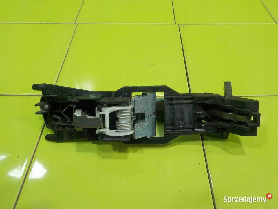 MERCEDES CLS C219 AUT 06r klamka zewnetrzna lewa osobowe mazowieckie Suków sprzedam