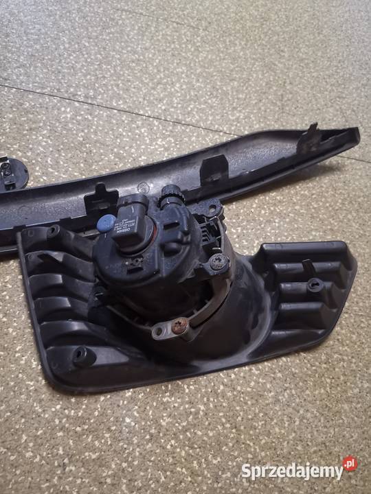 Opel Tigra II B 04 zaślepka halogenu halogen lubelskie Zamość sprzedam