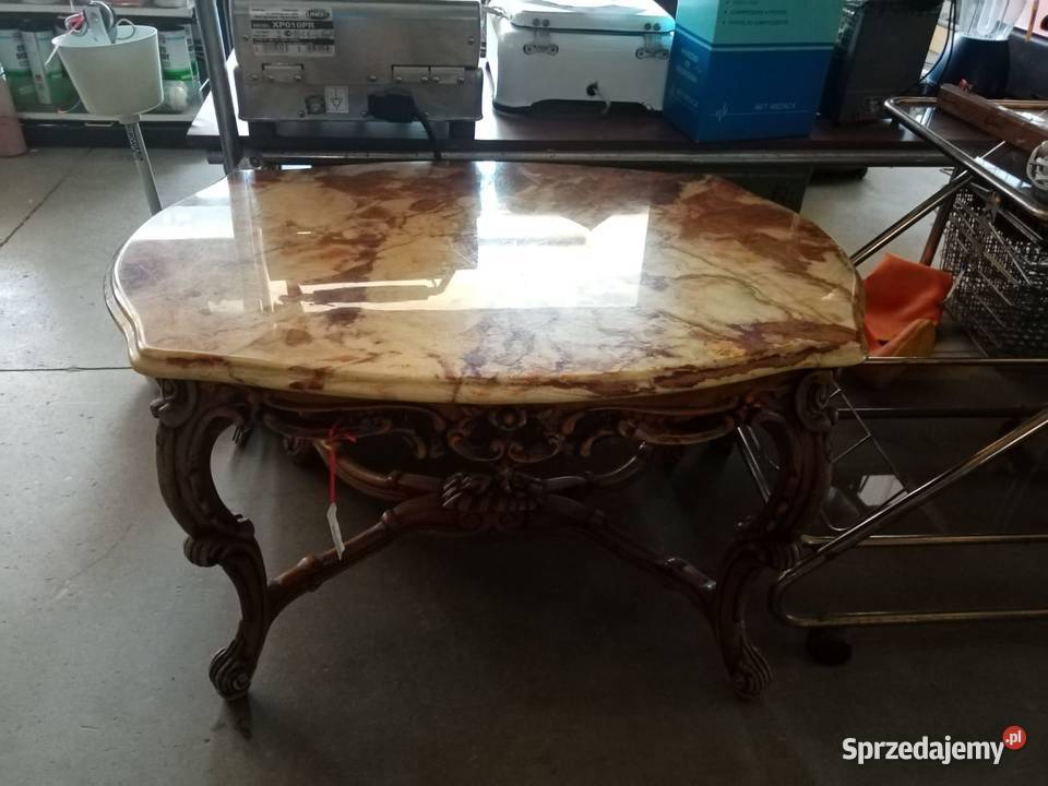 Włoski stolik kawowy z blatem marmurowym