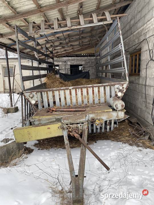 Przyczepa samozbierajaca uszkodzony Węgrów